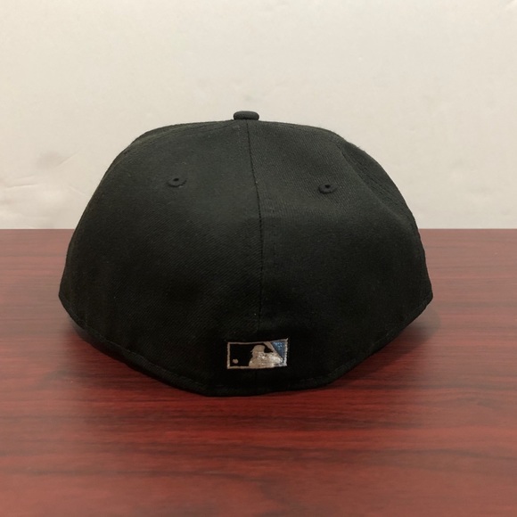 New Era, 59Fifty Fitted Hat, 1999 World Series, New York Yankees - Picture 9 of 13